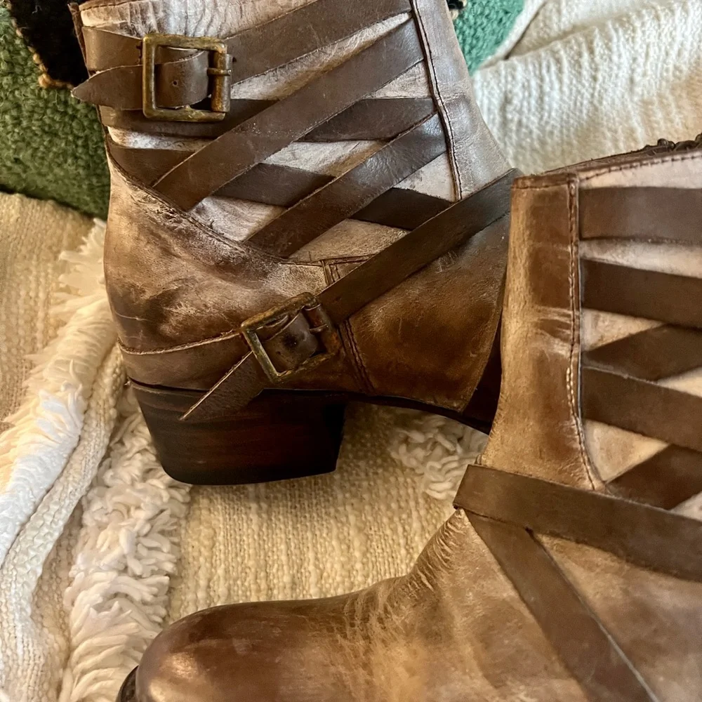 Freebird by Steven Taupe Brown Tan Strappy Leather Sammi Booties 9 - Picture 5 of 16